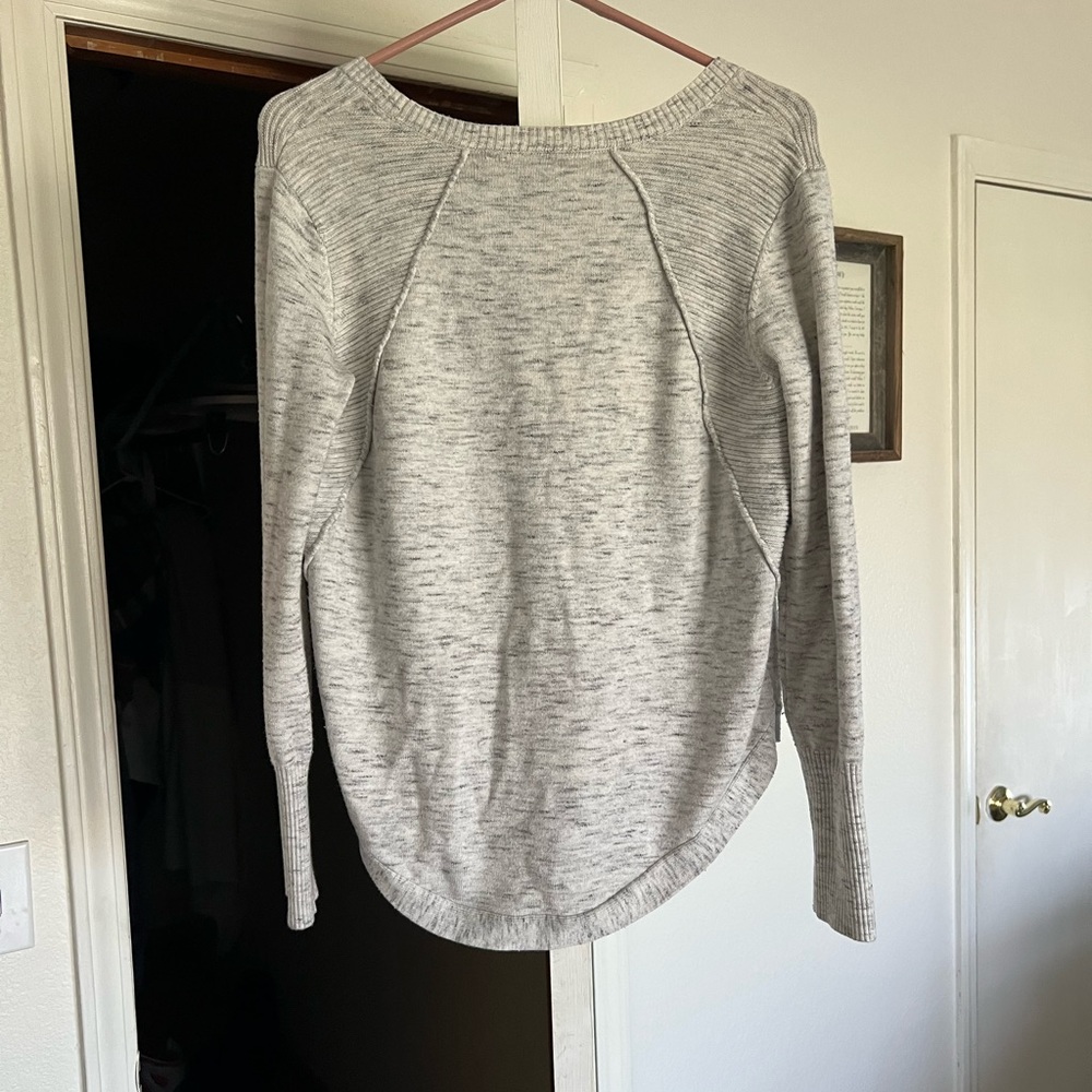 Light Grey Ribbed Pullover Sweater - Picture 2 of 2
